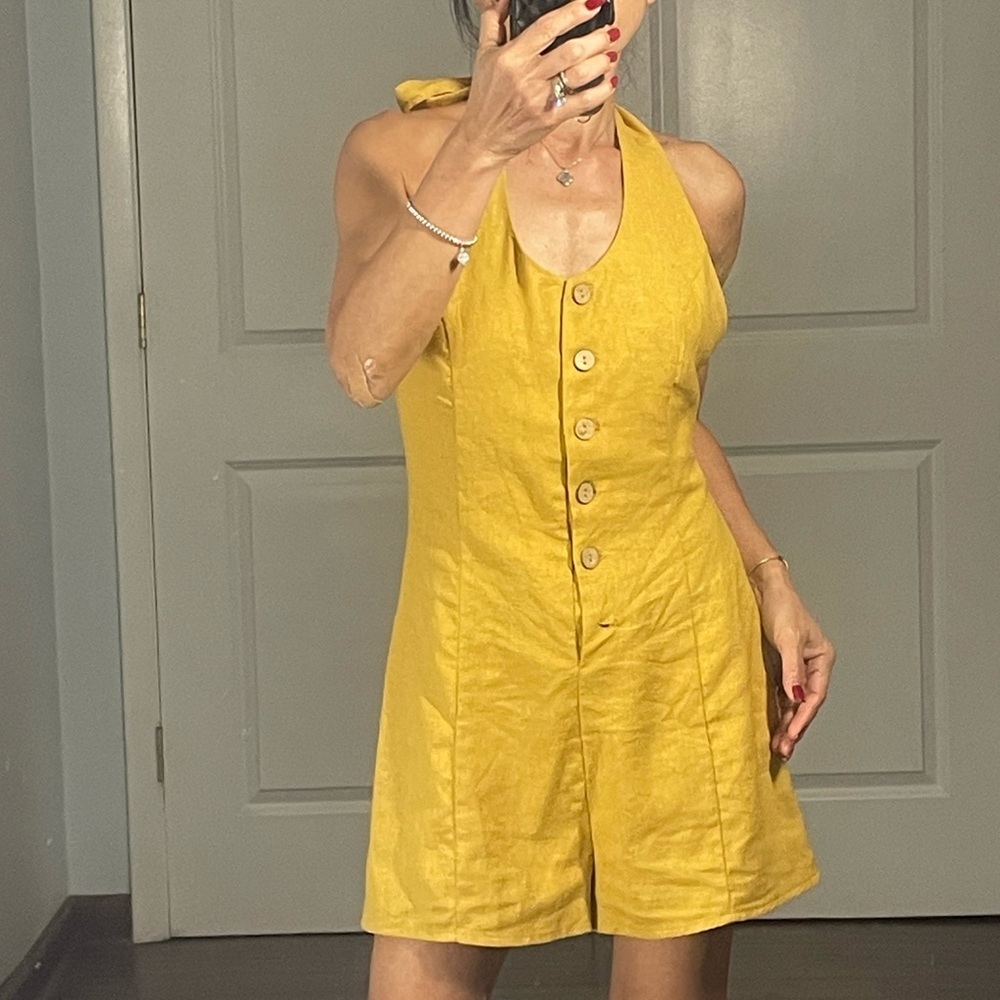 Illa Illa Linen Blend Halter Neck Button Down Romper size S